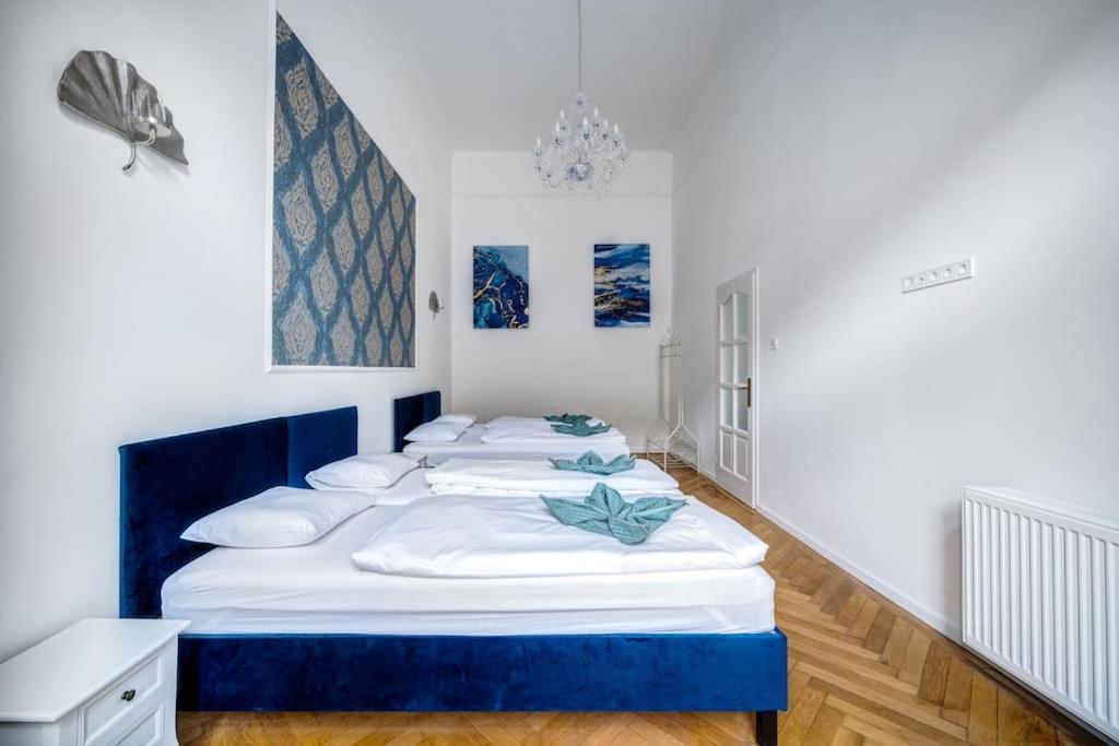 Appartamento Andrassy Grandeur With Indoor Parking *