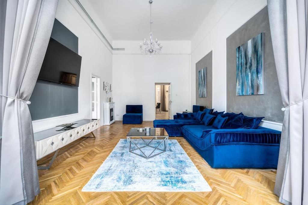 Andrassy Grandeur With Indoor Parking Appartamento Budapest