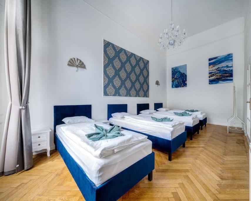 Appartamento Andrassy Grandeur With Indoor Parking *